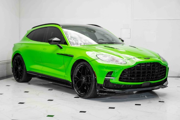 2024 Aston Martin DBX