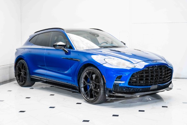 2024 Aston Martin DBX