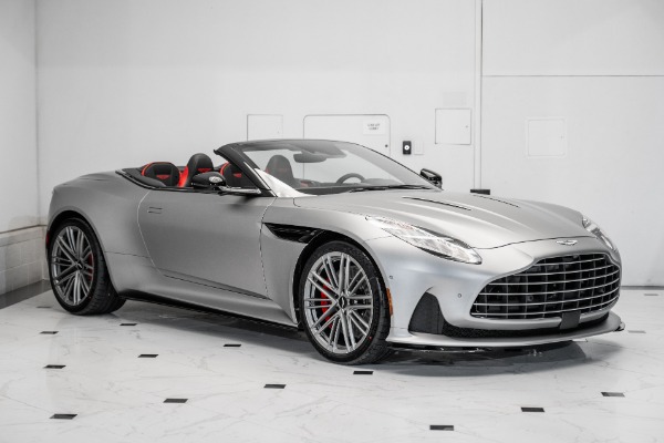 2025 Aston Martin DB12
