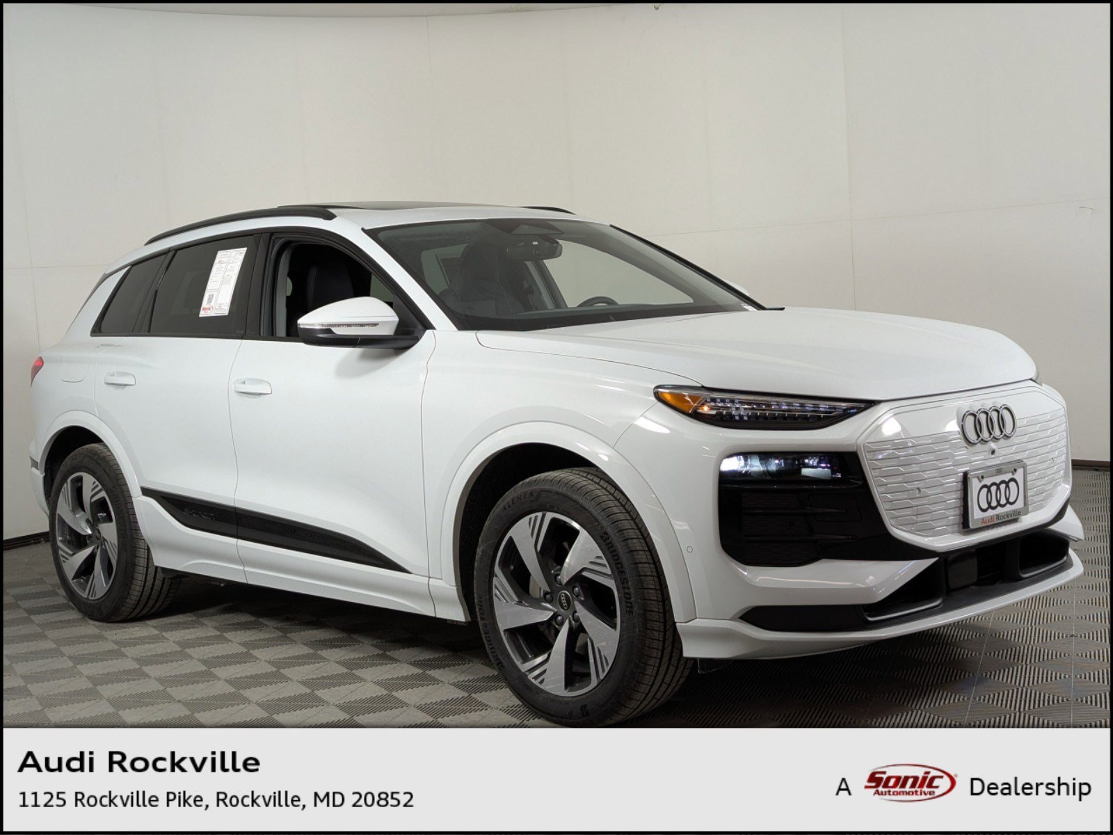 2025 Audi Q6 e-tron quattro